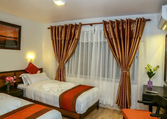 ホテル Outfitter Nepal 3*