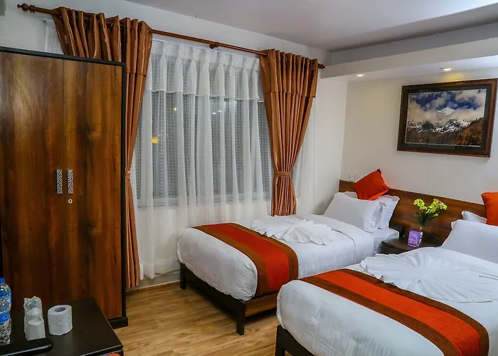 Outfitter Nepal 3*