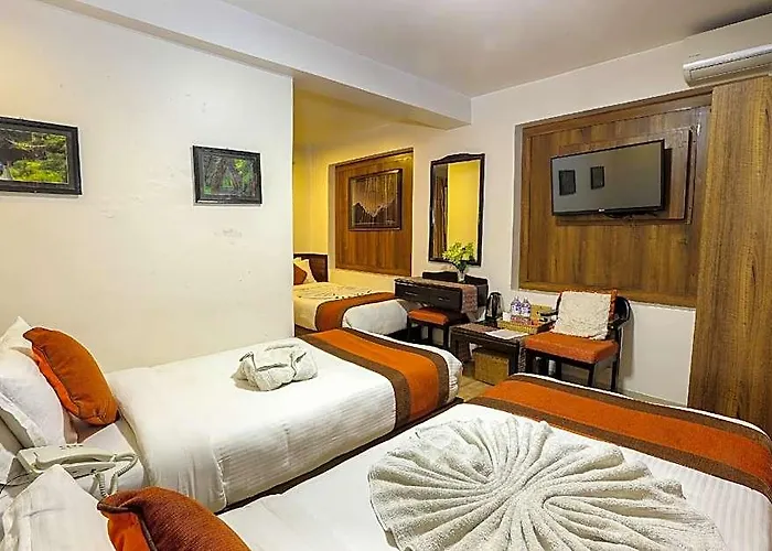 ホテル Outfitter Nepal 3*